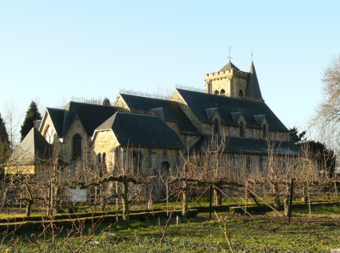 Le château de Villers-lez-Heest, Belgium